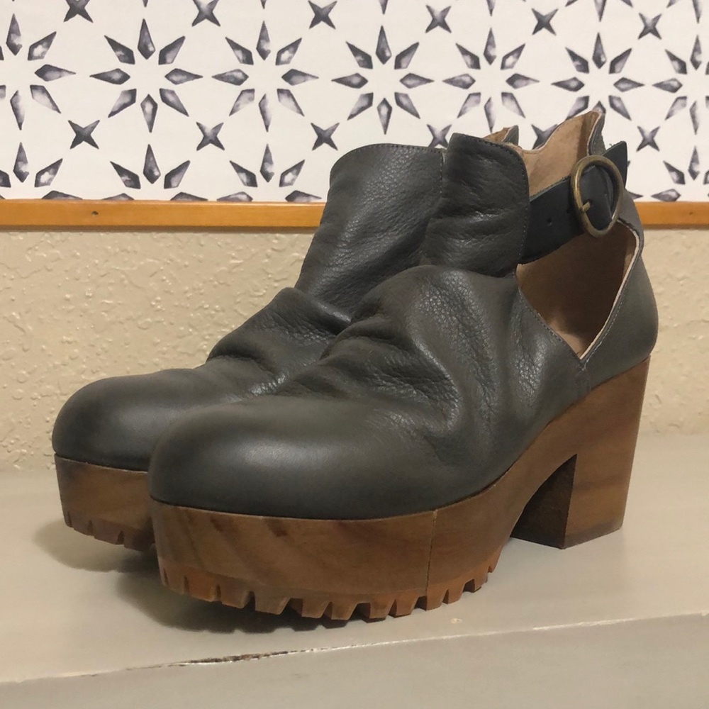 Free People Clogs Size 28